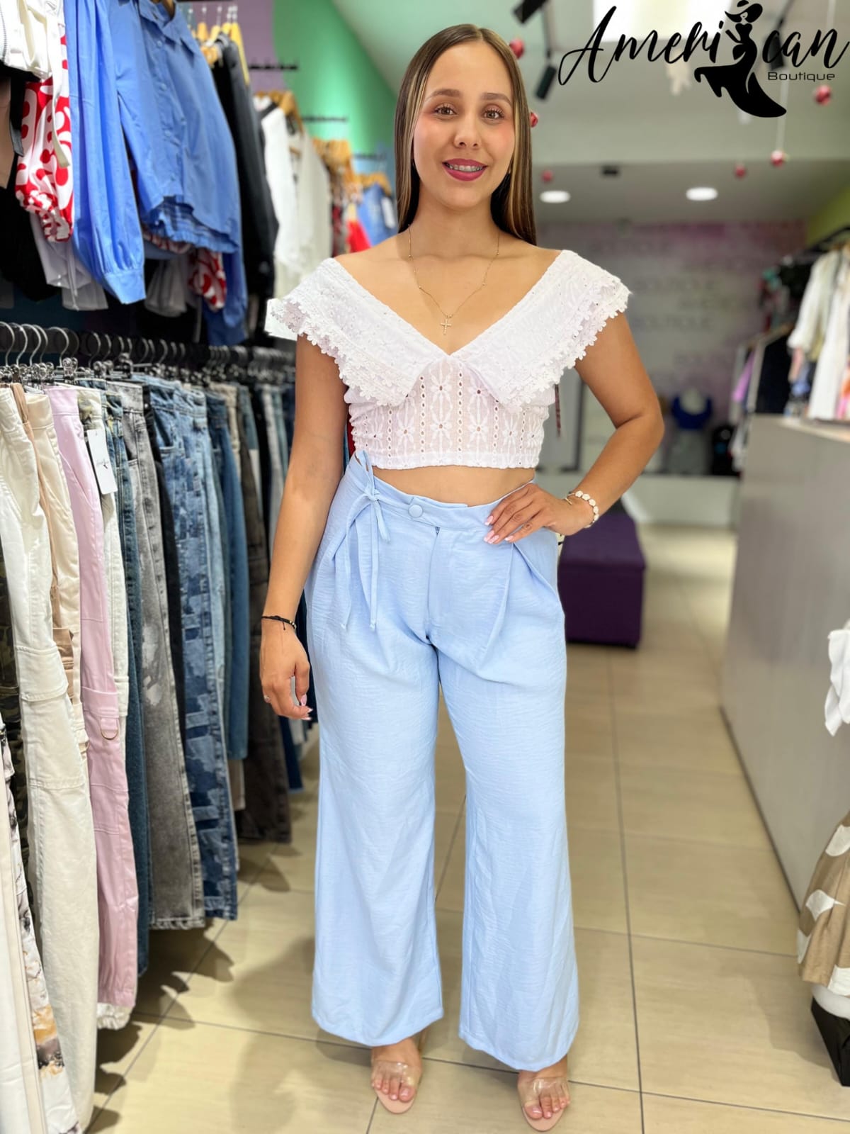 pantalon de tela celeste